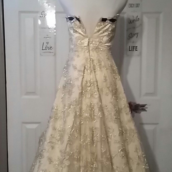 Bee Darling - Picture 4 of 7